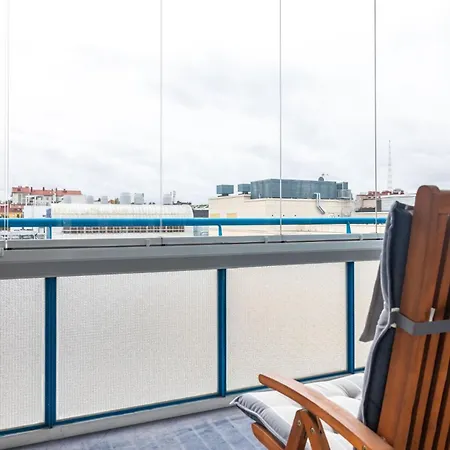 Compact 1br With Sauna & Balcony Lägenhet