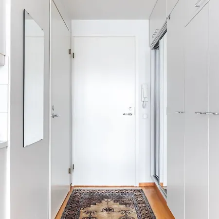Lägenhet Compact 1br With Sauna & Balcony *