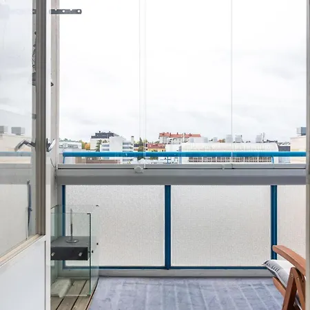 Compact 1br With Sauna & Balcony Lägenhet *